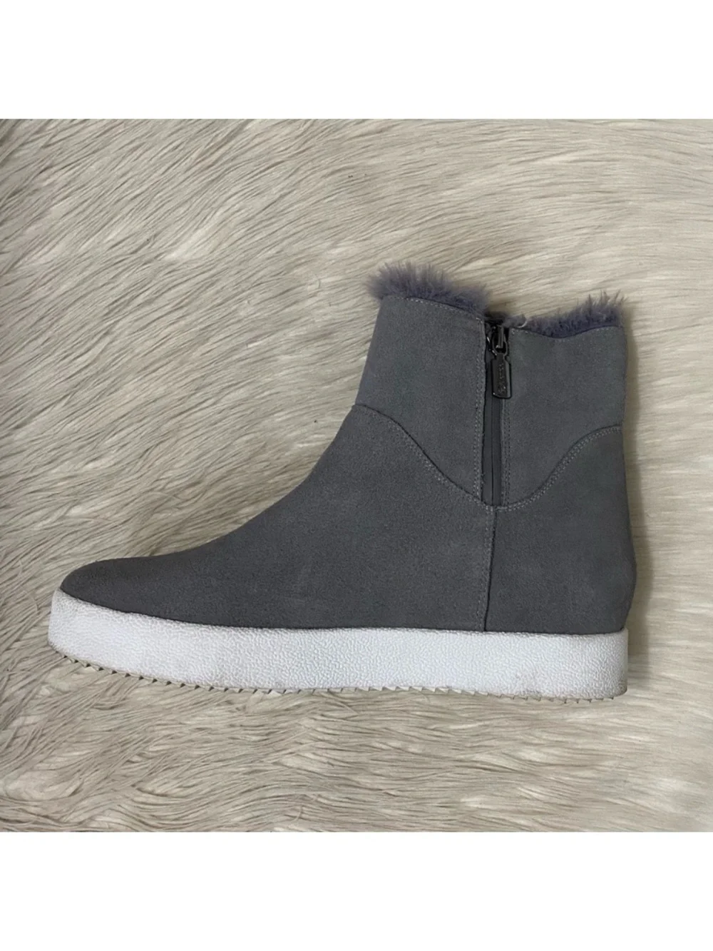 Blondo Haven Waterproof High Top Sneaker Faux Fur Lined Gray Suede Leather Boot